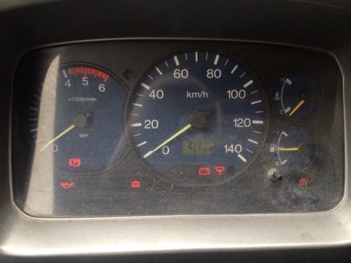 貨車發(fā)動(dòng)機(jī)故障燈亮起 該怎么處理呢？