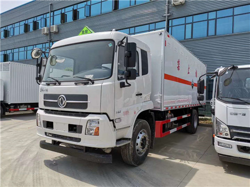 東風(fēng)天錦8類腐蝕性物品廂式運(yùn)輸車，環(huán)保，燃油齊全，歡迎預(yù)訂