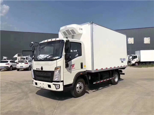 重汽豪沃國(guó)六不超重藍(lán)牌冷藏車(chē)