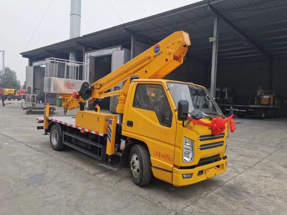 國(guó)六江鈴順達(dá)藍(lán)牌17.5米直臂伸縮式高空作業(yè)車(chē)推薦