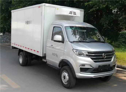 金杯廂長(zhǎng)3.4米冷藏車，容積9立方米