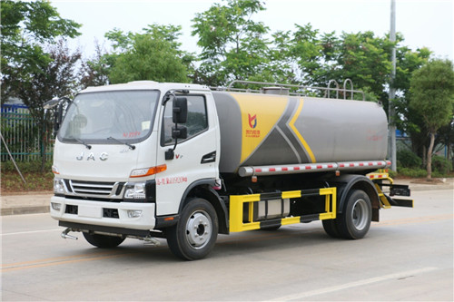 江淮駿鈴V3 國(guó)五5方灑水車(chē)