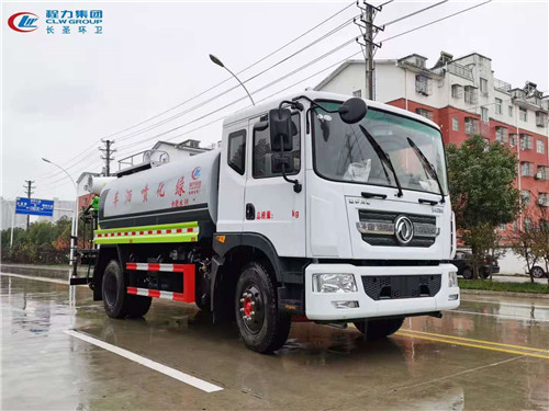 現(xiàn)車！現(xiàn)車！現(xiàn)車！東風D9灑水車圖片參數(shù)介紹