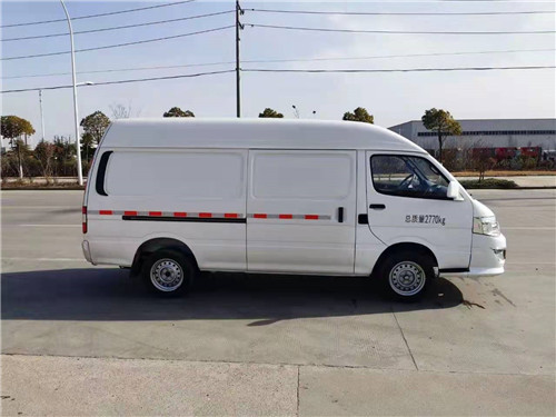 廈門金旅經(jīng)濟(jì)性冷藏車.容積大配置豐富價格實惠！