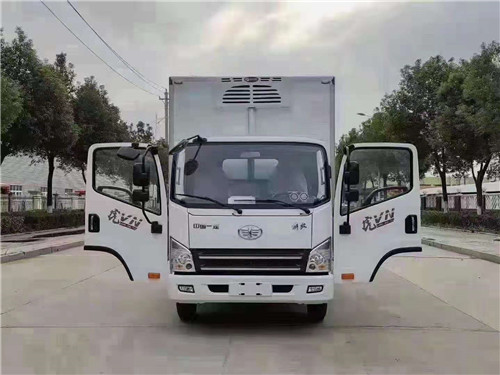 解放國(guó)六4.2米藍(lán)牌冷藏車，冷藏車專用底盤，整車不超重