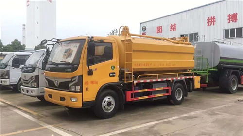 國(guó)六東風(fēng)6+2.5方清洗吸污車廠家直銷，價(jià)格優(yōu)惠