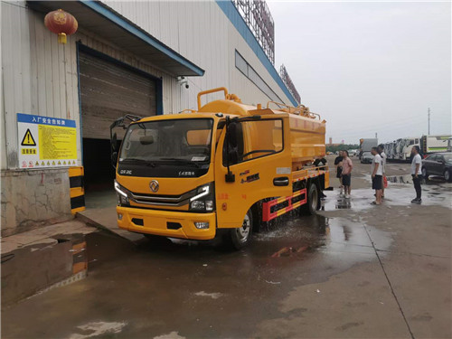 國六東風(fēng)9+3方清洗吸污車，實車公告，上戶無憂