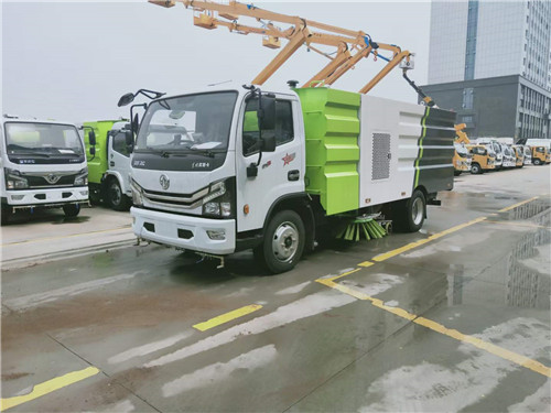 現(xiàn)車！現(xiàn)車！  東風(fēng)3800軸距玉柴165馬力8方洗掃車