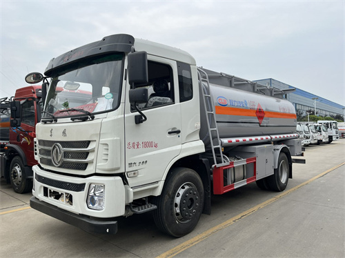 國(guó)六東風(fēng)錦程12.6方油罐車(chē)
