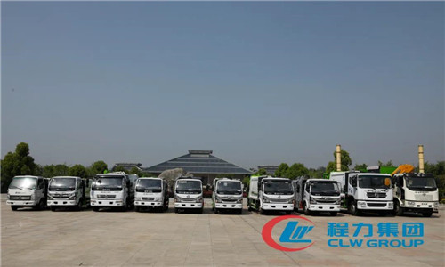  程力吊裝壓縮垃圾車(chē)專(zhuān)業(yè)廠(chǎng)，以科技創(chuàng)新為先導(dǎo)，吊裝壓縮垃圾車(chē)系列產(chǎn)品一舉成為網(wǎng)紅產(chǎn)品。