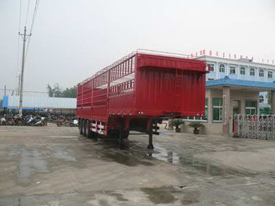 13米倉(cāng)柵式運(yùn)輸半掛車(chē)