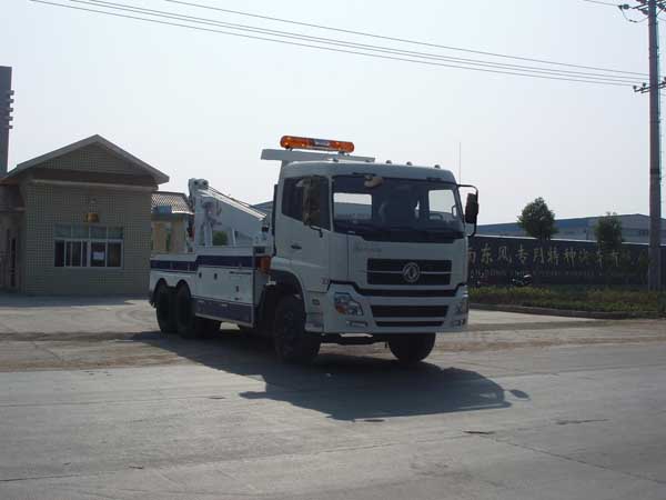東風(fēng)天龍清障車(chē)