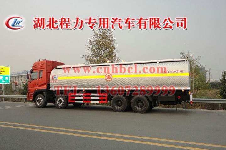 東風(fēng)天龍前四后八鋁合金油罐車(chē)
