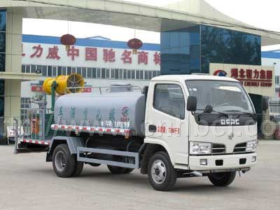 國四東風(fēng)銳鈴綠化噴藥車，打藥車
